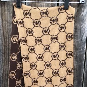 Brown Michael Kors Scarf 🤎